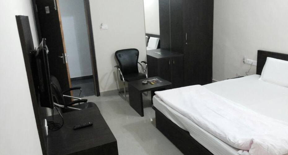 Hotel Johal Palace, Raigarh 4